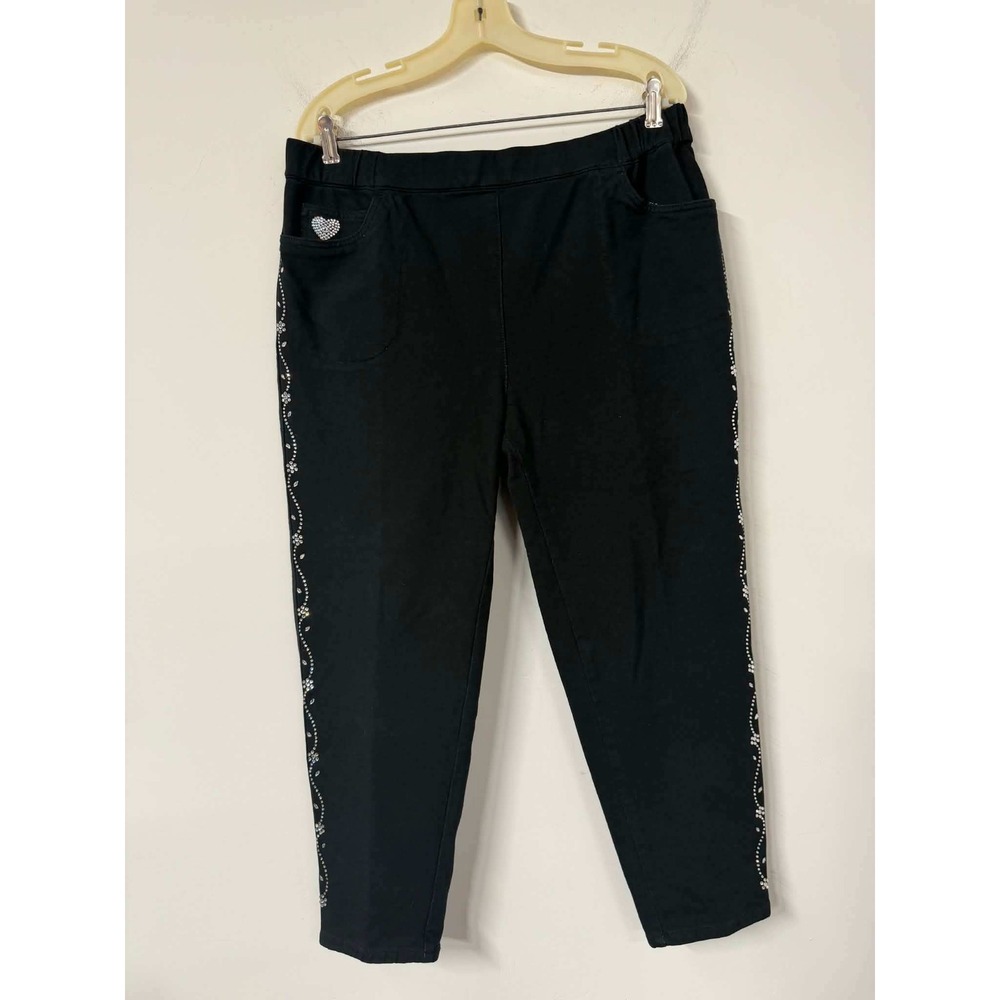 Quacker Factory Womens L Short Black Pants DreamJeannes Rhinestone Floral Heart